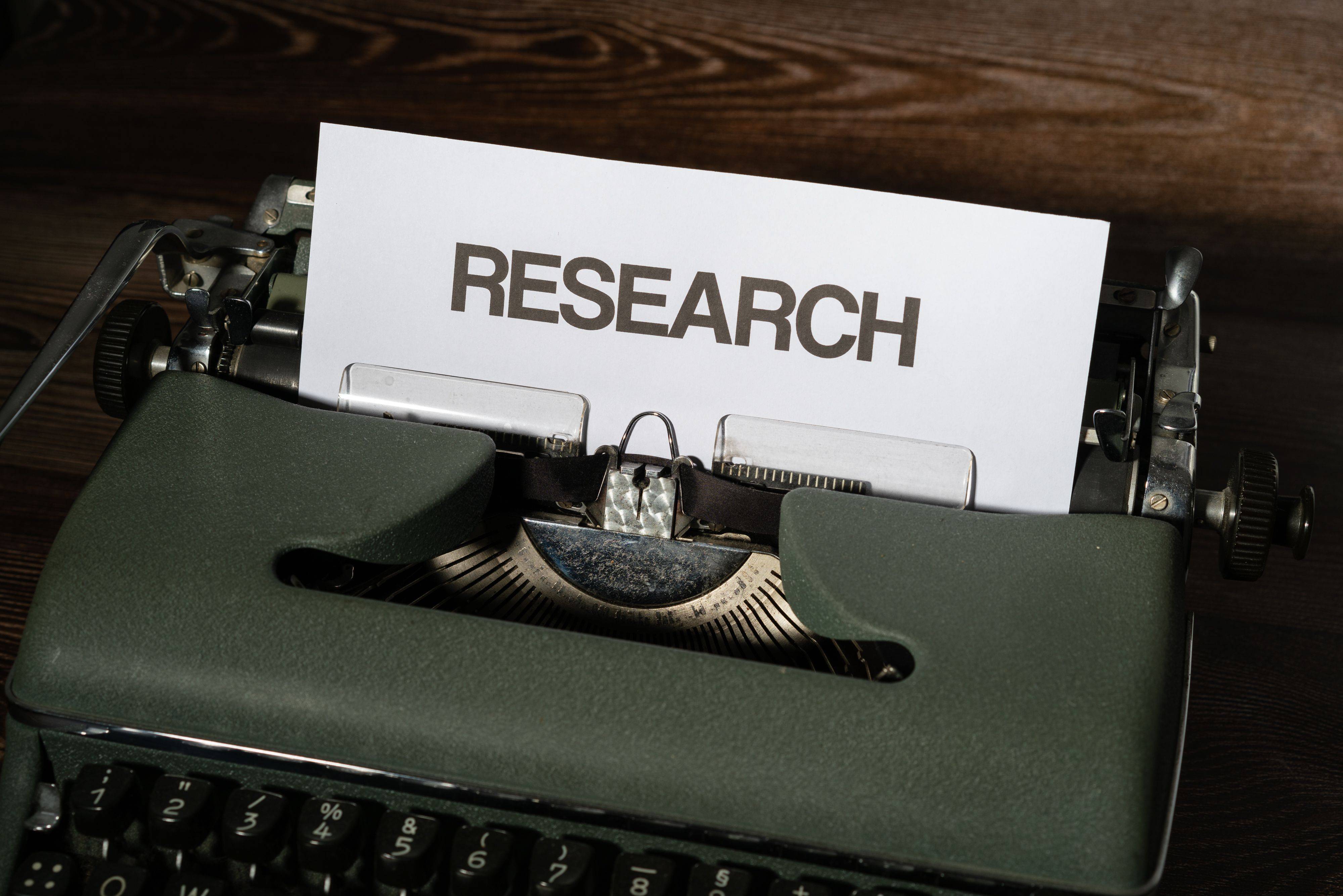 Quantitative vs Qualitative Research Topics: Which Should You Choose?