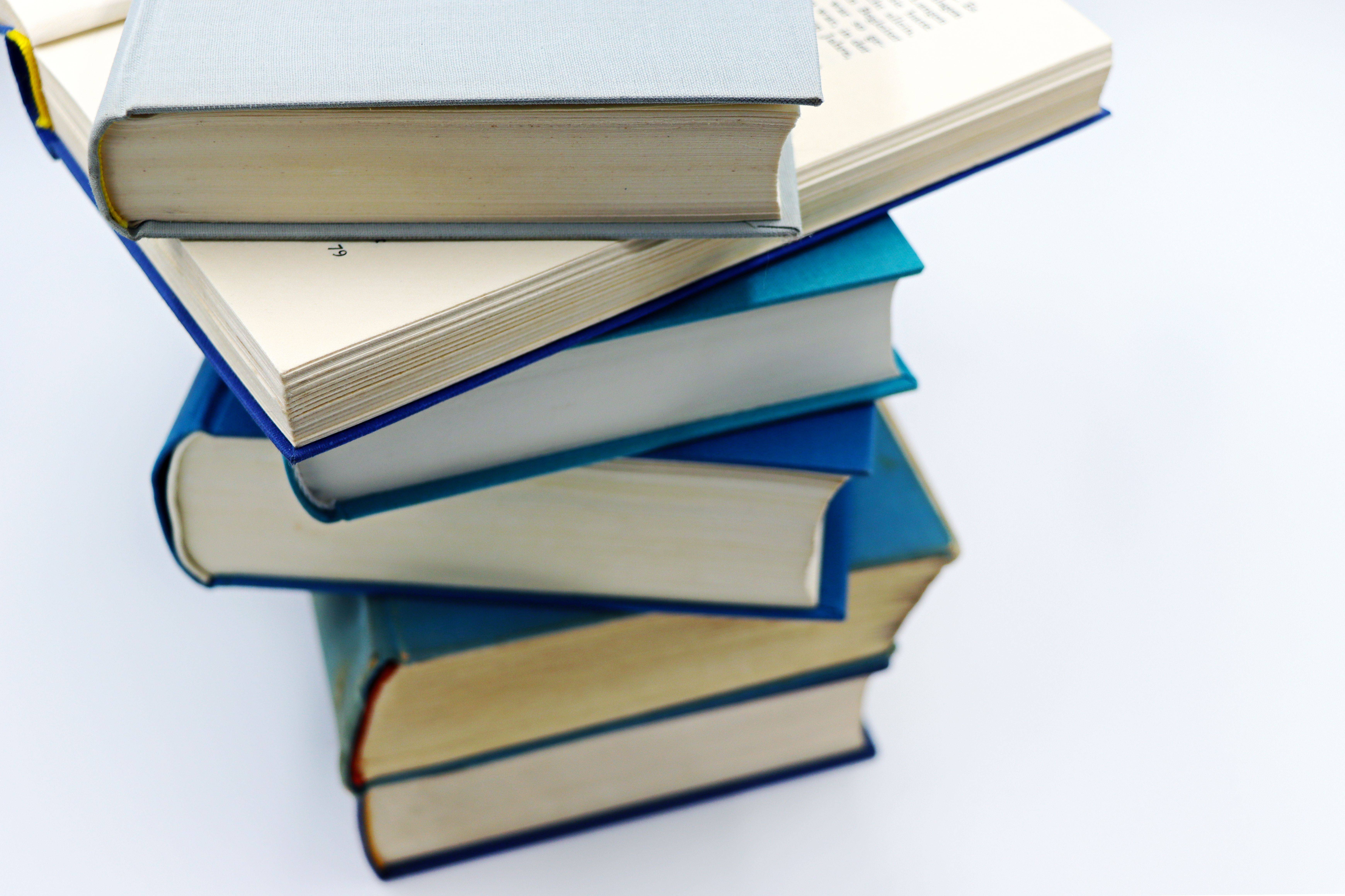 Background of the Study vs. Introduction: What Is the Difference in Academic Research?