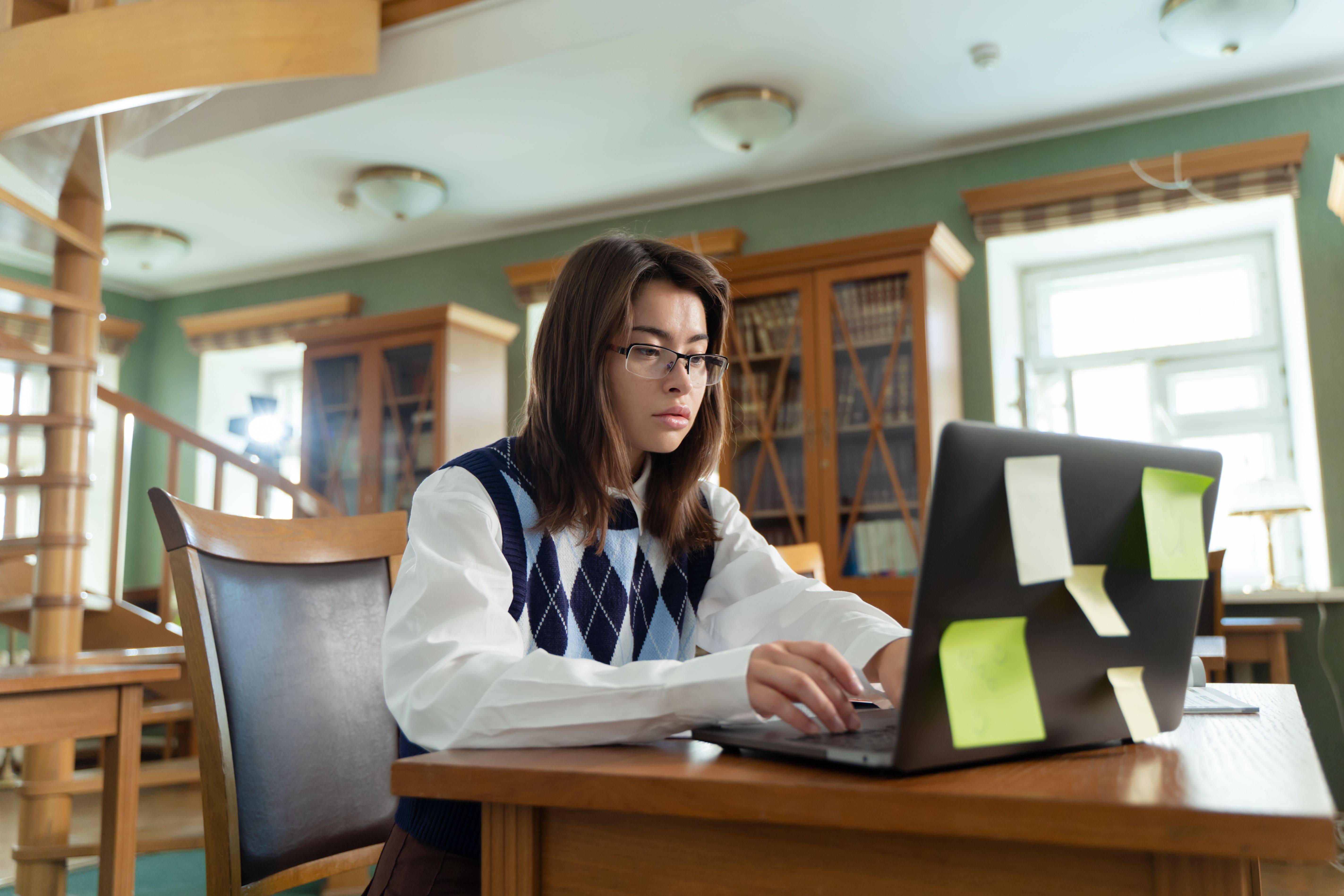 Top 20 Free Websites Every Student Needs for Research and Academic Writing